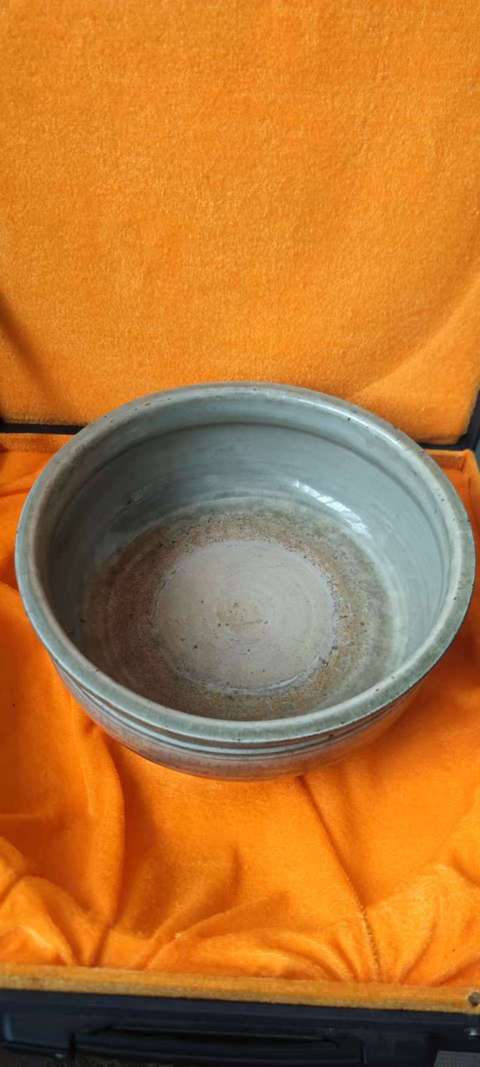 古玩陶瓷龍泉青瓷跳刀紋香爐真品鑒賞圖