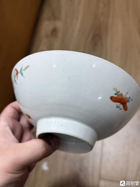 古玩陶瓷清晚期 粉彩花卉紋碗真品鑒賞圖