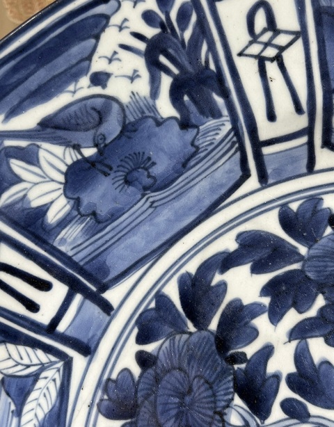 古玩陶瓷青花花卉紋盤真品鑒賞圖