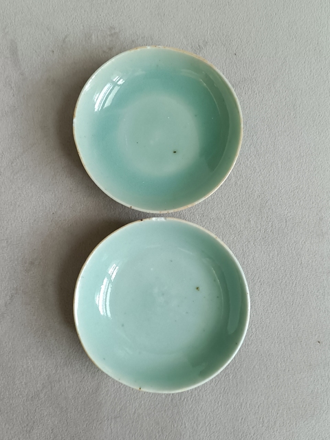 古玩陶瓷豆青釉盤真品鑒賞圖