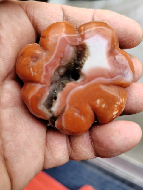 古玩玉器天然南紅瑪瑙珠真品鑒賞圖