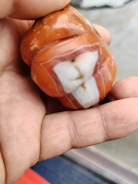 古玩玉器天然南紅瑪瑙珠真品鑒賞圖