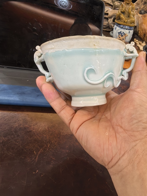 古玩陶瓷湖田窯影青釉螭龍耳杯真品鑒賞圖