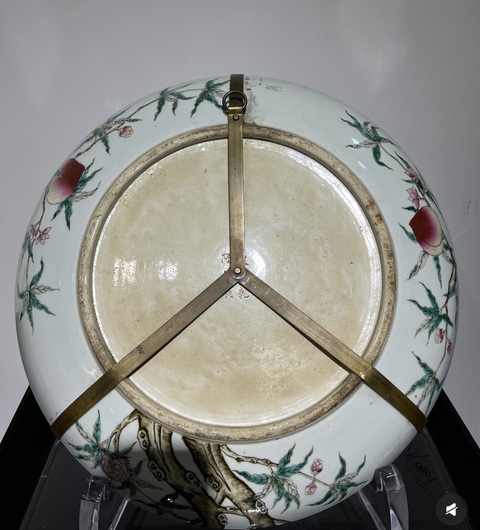 古玩陶瓷桃蝠紋粉彩盤真品鑒賞圖