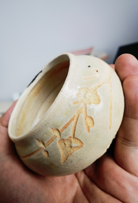 古玩陶瓷白吉州刻月影梅罐真品鑒賞圖