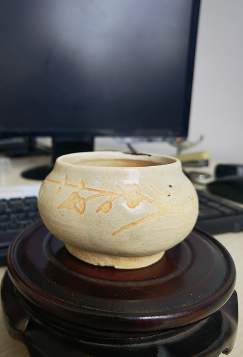 古玩陶瓷白吉州刻月影梅罐真品鑒賞圖