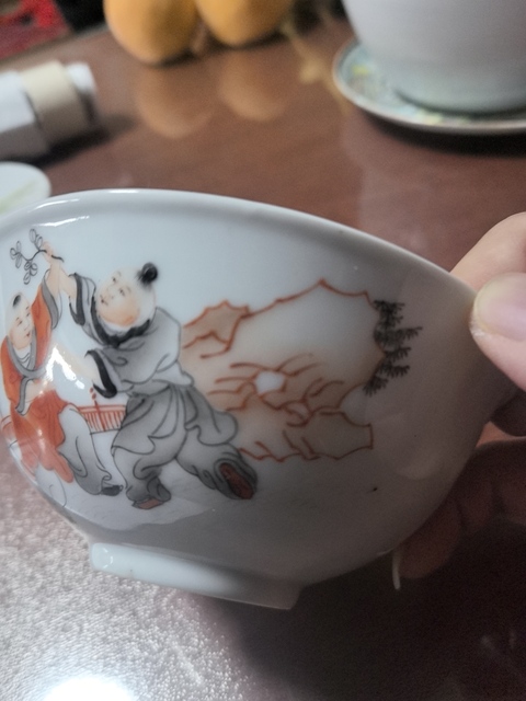 古玩陶瓷嬰戲紋小碗真品鑒賞圖