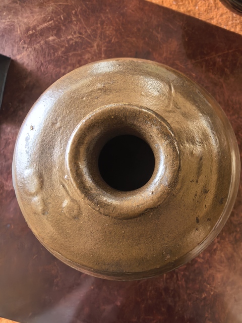 古玩陶瓷茶葉末釉刻花梅瓶真品鑒賞圖