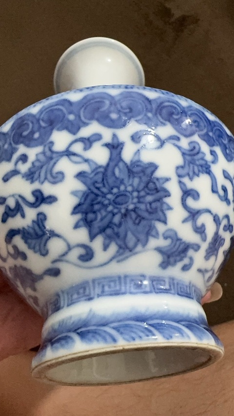 古玩陶瓷青花瓶真品鑒賞圖