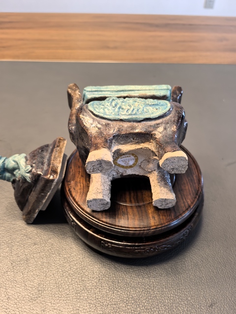 古玩陶瓷法華彩模印花紋香爐真品鑒賞圖