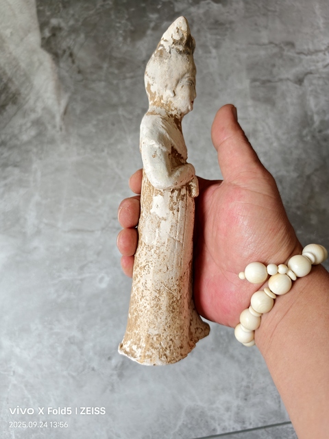 古玩陶瓷白陶侍女傭真品鑒賞圖