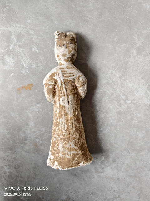 古玩陶瓷白陶侍女傭真品鑒賞圖