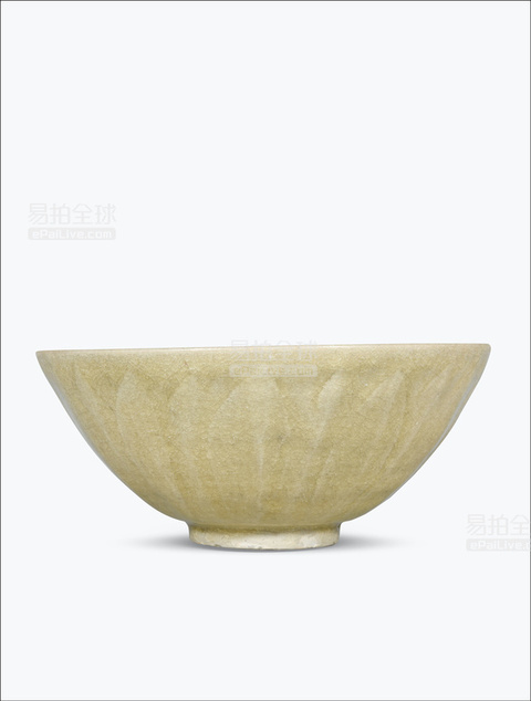 古玩陶瓷龍泉青瓷刻仰蓮紋碗真品鑒賞圖