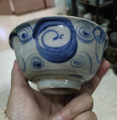 古玩陶瓷青花花卉紋碗真品鑒賞圖