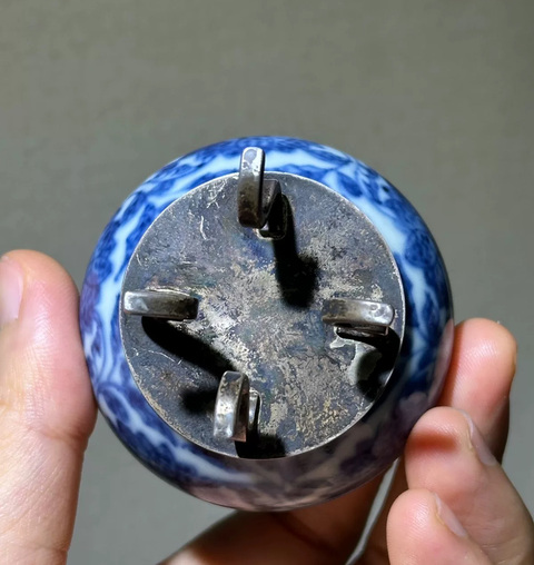 古玩陶瓷青花纏枝蓮紋水盂真品鑒賞圖