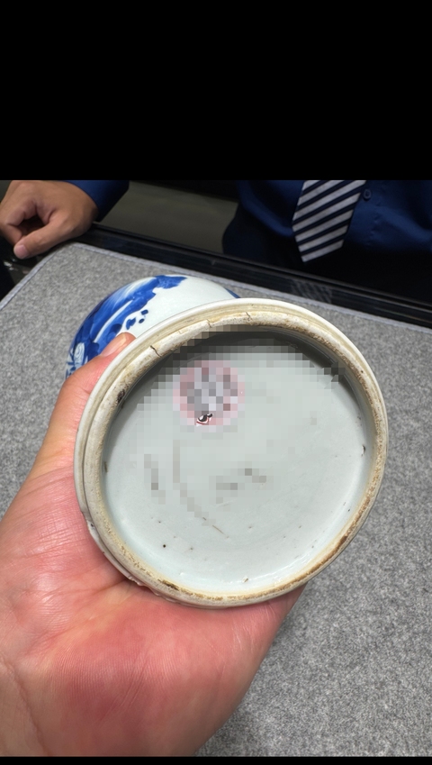 古玩陶瓷青花人物故事紋瓶真品鑒賞圖