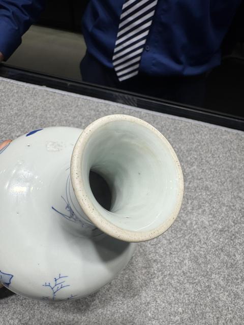 古玩陶瓷青花人物故事紋瓶真品鑒賞圖