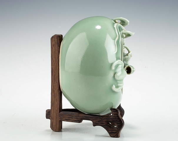 古玩陶瓷豆青釉貼塑螭龍蝠紋水洗真品鑒賞圖