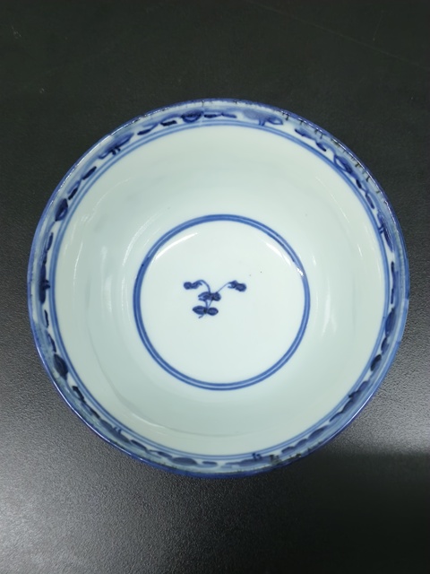 古玩陶瓷清中期青花蓋碗真品鑒賞圖