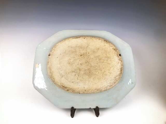 古玩陶瓷清乾隆.青花山水樓閣泛舟人物巨盤拍賣,當(dāng)前價(jià)格3464元