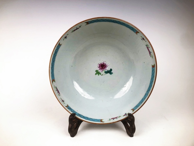 古玩陶瓷清雍乾·粉彩三娘教子圖大碗拍賣，當前價格743元