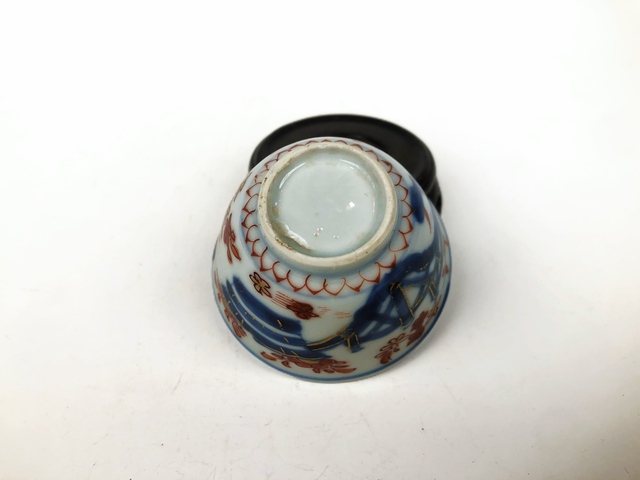 古玩陶瓷清康熙·青花礬紅描金花卉杯拍賣，當(dāng)前價(jià)格405元