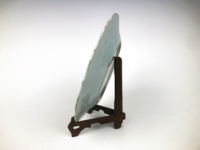 古玩陶瓷清早期·青花花卉紋盤真品鑒賞圖