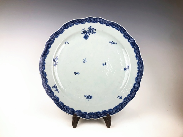 古玩陶瓷清乾隆·青花留白三多紋花口大盤拍賣，當前價格654元