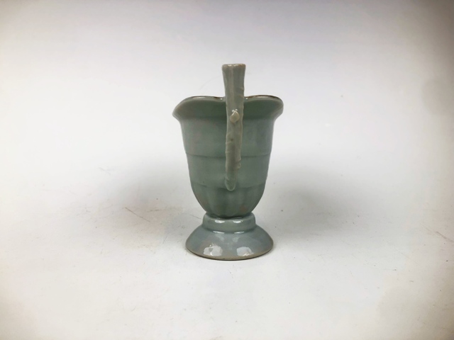 古玩陶瓷清早期·白釉礬紅花卉把杯真品鑒賞圖