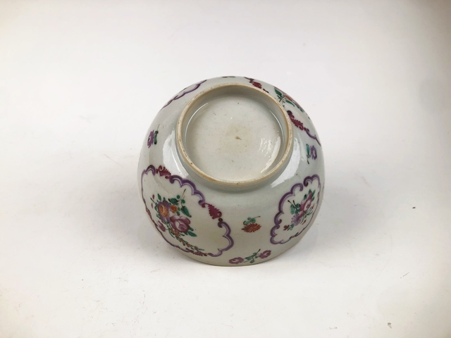 古玩陶瓷清乾隆．粉彩花卉紋碗拍賣，當前價格473元