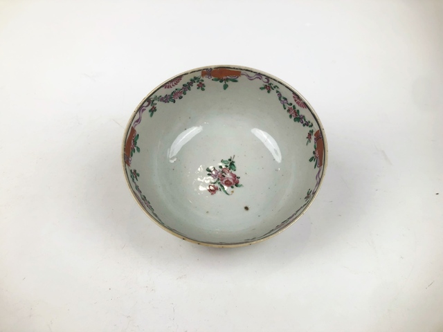 古玩陶瓷清乾隆．粉彩花卉紋碗拍賣，當前價格473元