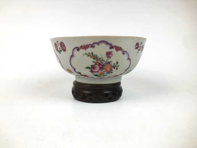 古玩陶瓷清乾隆．粉彩花卉紋碗拍賣，當前價格473元