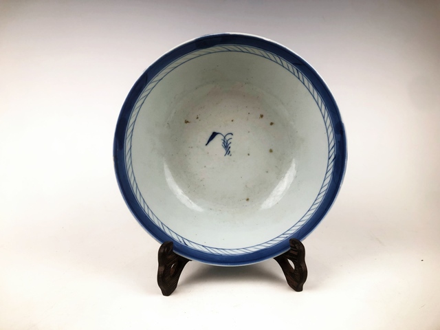 古玩陶瓷清中期．青花山水樓閣人物大碗真品鑒賞圖