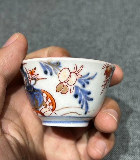 古玩陶瓷青花礬紅描金杯真品鑒賞圖