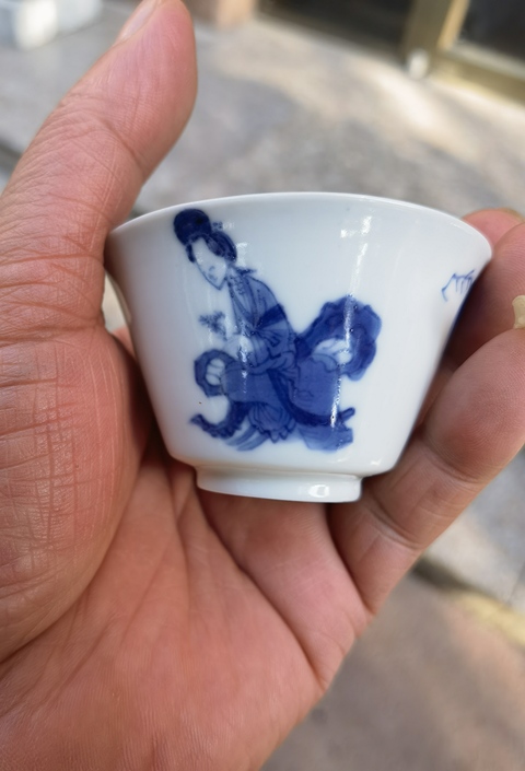 古玩陶瓷青花三娘教子杯真品鑒賞圖