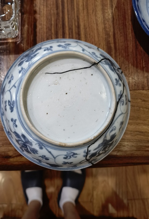 古玩陶瓷青花花卉盤真品鑒賞圖