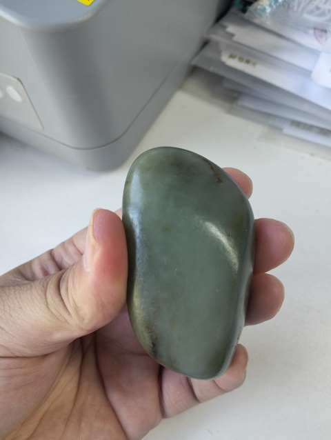古玩玉器和田玉隨形手把件拍賣，當前價格888元