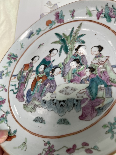 古玩陶瓷粉彩盤真品鑒賞圖