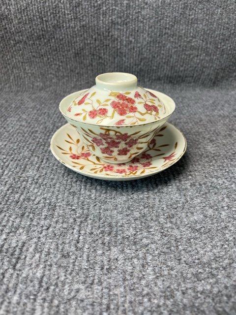 古玩陶瓷粉彩花卉紋三才蓋碗拍賣,當前價格2888元