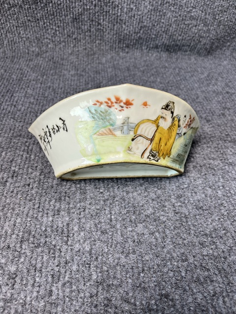 古玩陶瓷淺降彩高士童子紋角碗拍賣，當前價格1388元