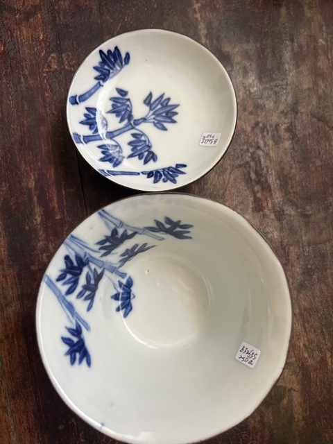 古玩陶瓷過(guò)墻竹紋青花蓋杯真品鑒賞圖