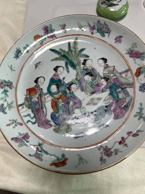 古玩陶瓷粉彩盤真品鑒賞圖