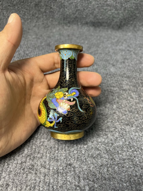 古玩雜項銅胎掐絲琺瑯龍紋小賞瓶真品鑒賞圖