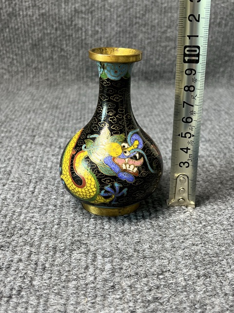 古玩雜項銅胎掐絲琺瑯龍紋小賞瓶真品鑒賞圖