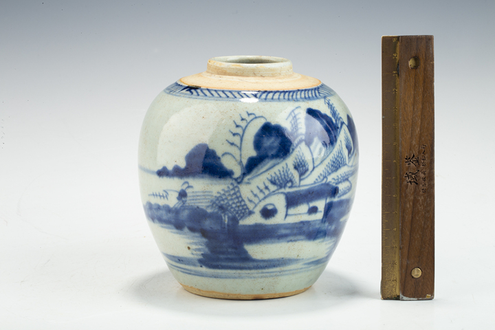 古玩陶瓷清中·青花山水紋罐拍賣，當(dāng)前價(jià)格399元