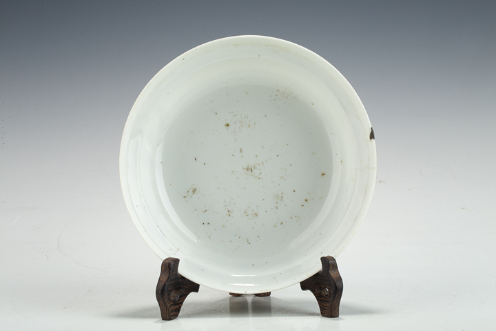 古玩陶瓷民國·淺絳彩山水紋蓋盆
真品鑒賞圖