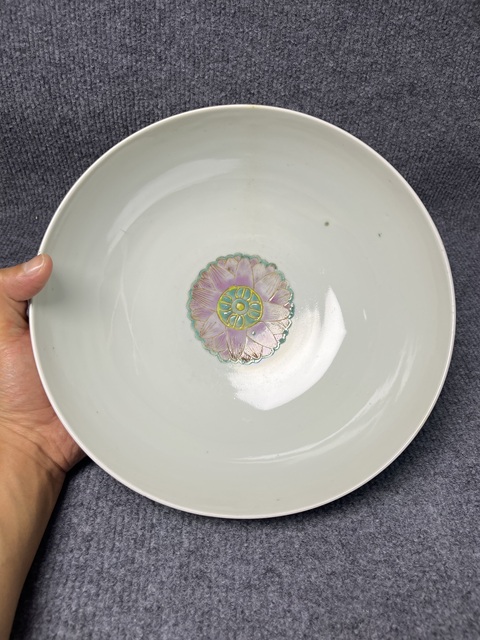 古玩陶瓷粉彩七臻八寶紋大碗真品鑒賞圖