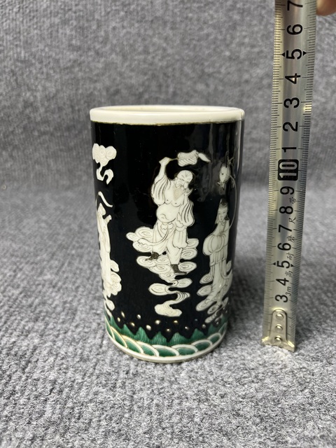 古玩陶瓷墨地粉彩留白八仙人物故事紋筆筒拍賣,當前價格3988元
