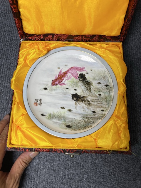 古玩陶瓷粉彩金魚紋盤拍賣，當前價格12888元