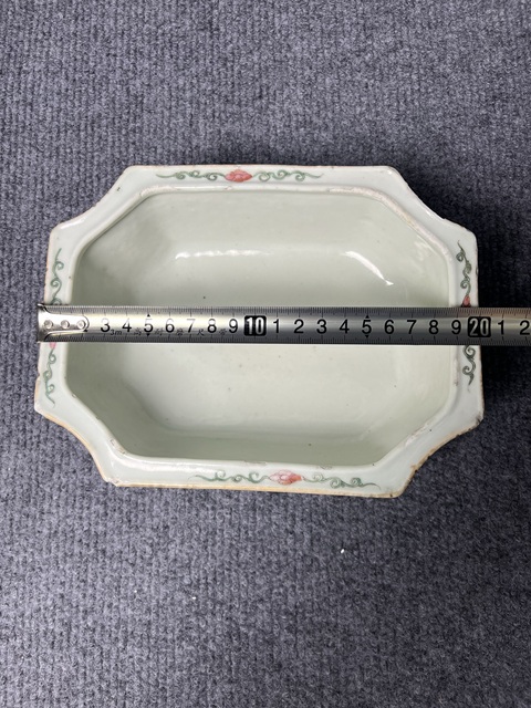 古玩陶瓷粉彩桃花美女水仙盆拍賣，當(dāng)前價(jià)格1888元